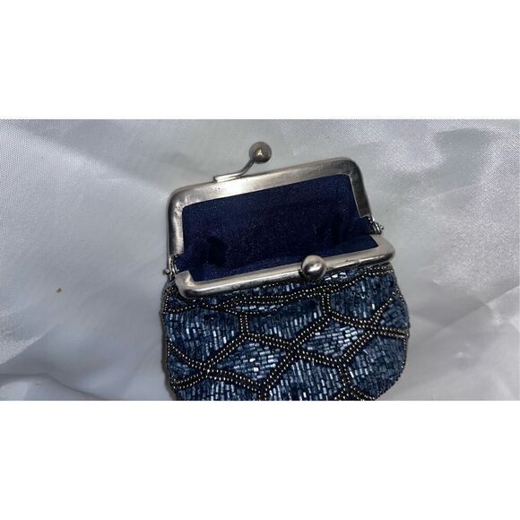Elegant Blue Beaded Clutch - Picture 12 of 14